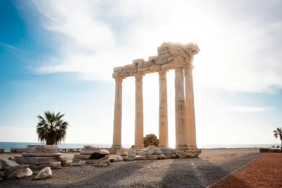 Antalya Havalimanı’ndan Side’ye Nasıl Gidebilirim?